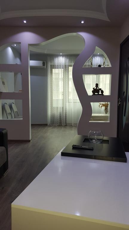 Tedo Apartment Batumi Bagian luar foto