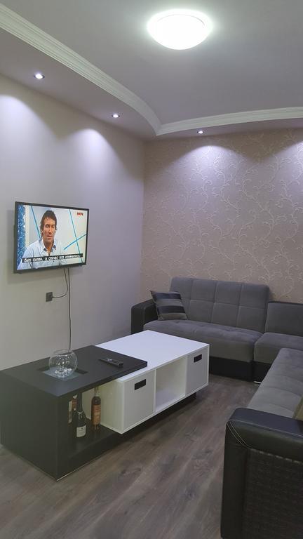 Tedo Apartment Batumi Bagian luar foto